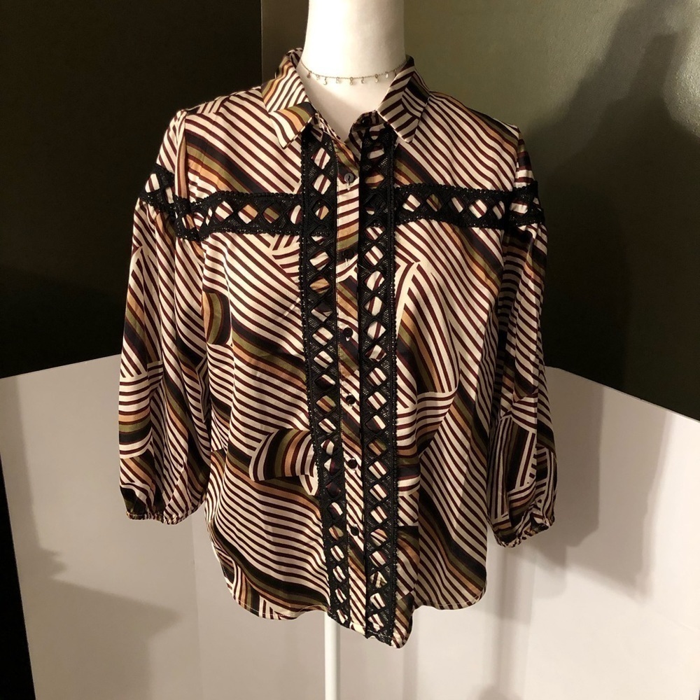 🆕 Alice Blue Blouse Size M